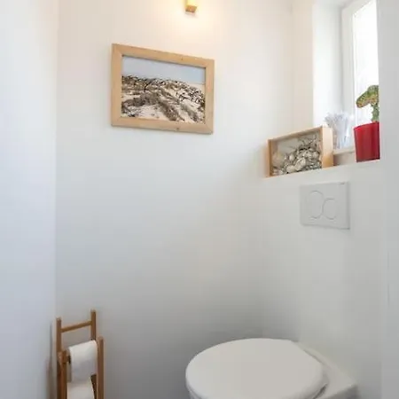 Charming House With Garden Сasa de vacaciones