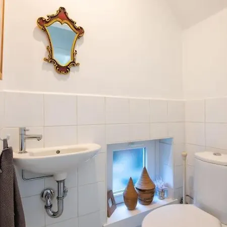 Charming House With Garden Holiday home De Haan